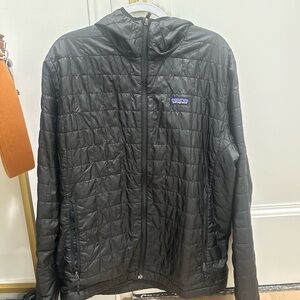 Patagonia Men's Black Puffer Jacket